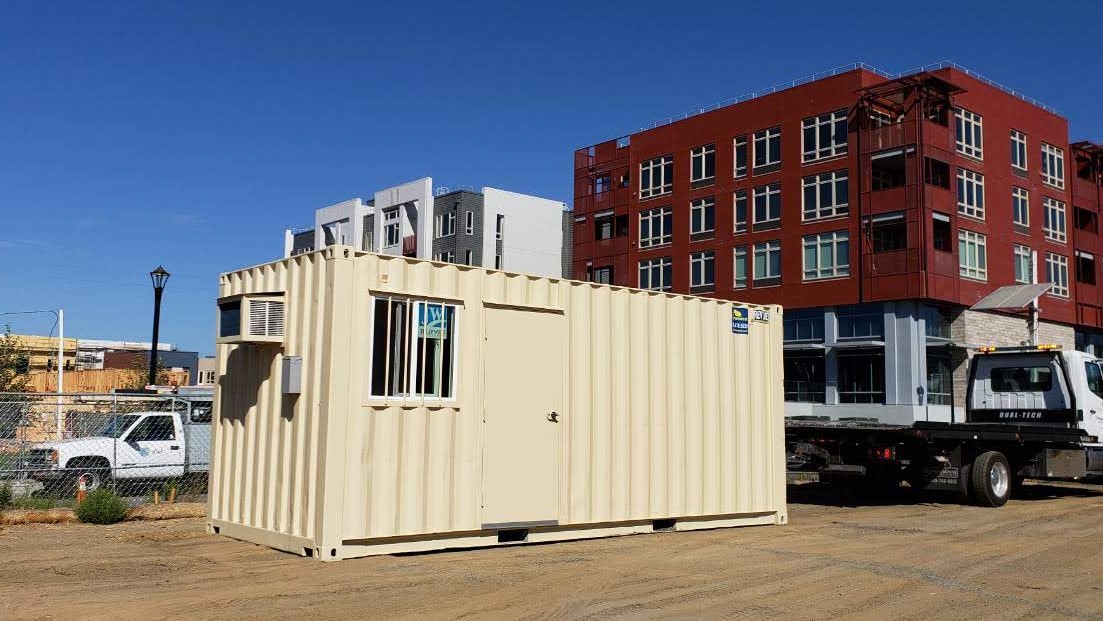 20ft On-Site Mobile Ground Level Office and Storage Combo Container for Rent