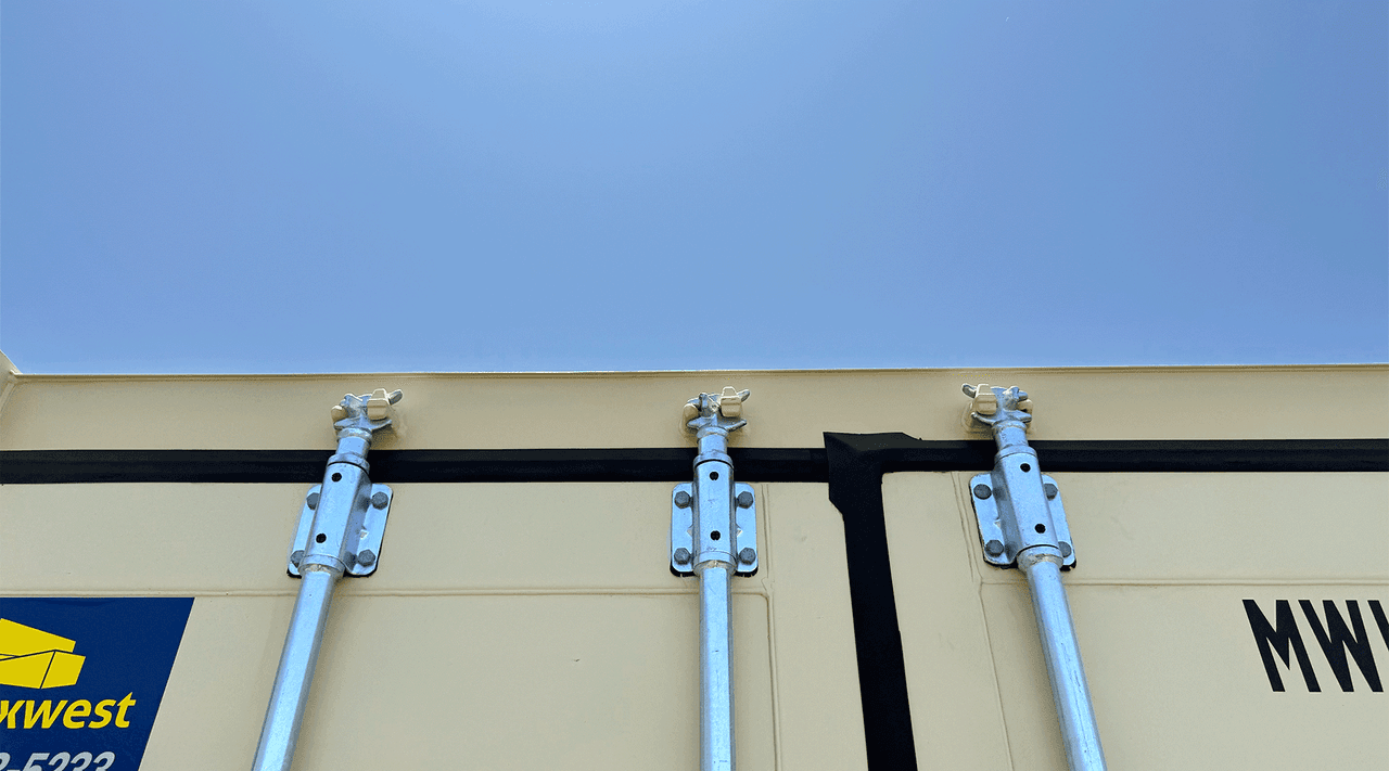 20ft mobile Ground Level Office and storage container combo for rent