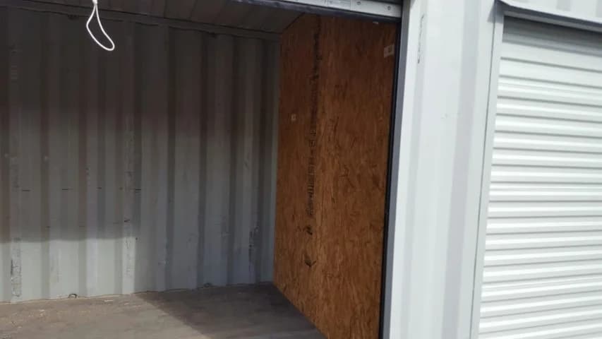 Plywood separation walls for shipping containers for sale