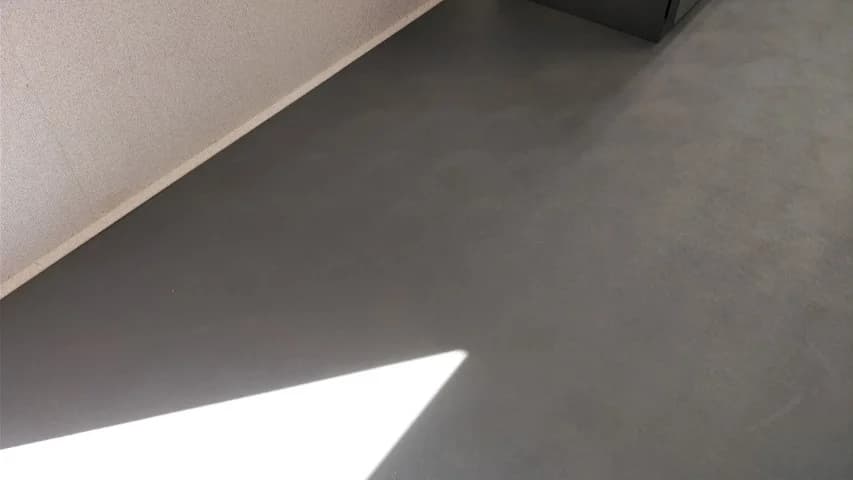 Vinyl floors for shipping containers for sale