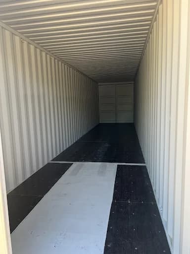 40ft high cube (9.5ft) storage container w/ doors on both ends