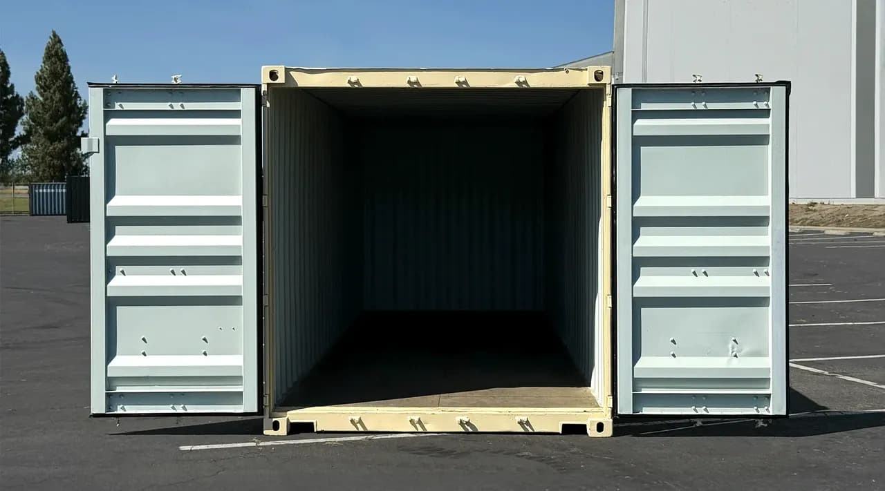 24ft Refurbished Storage Container