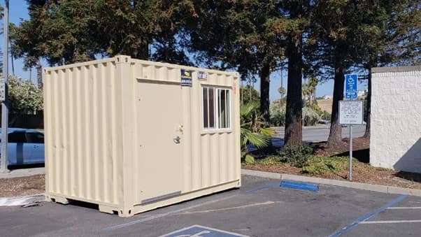 10ft ground level office container