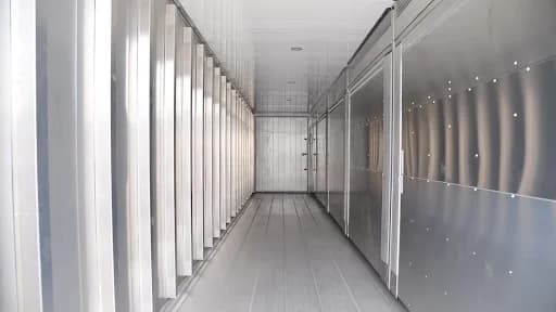 Conexwest has standard refrigerated and blast freezer containers for low and ultra-low-temperature storage and transport.