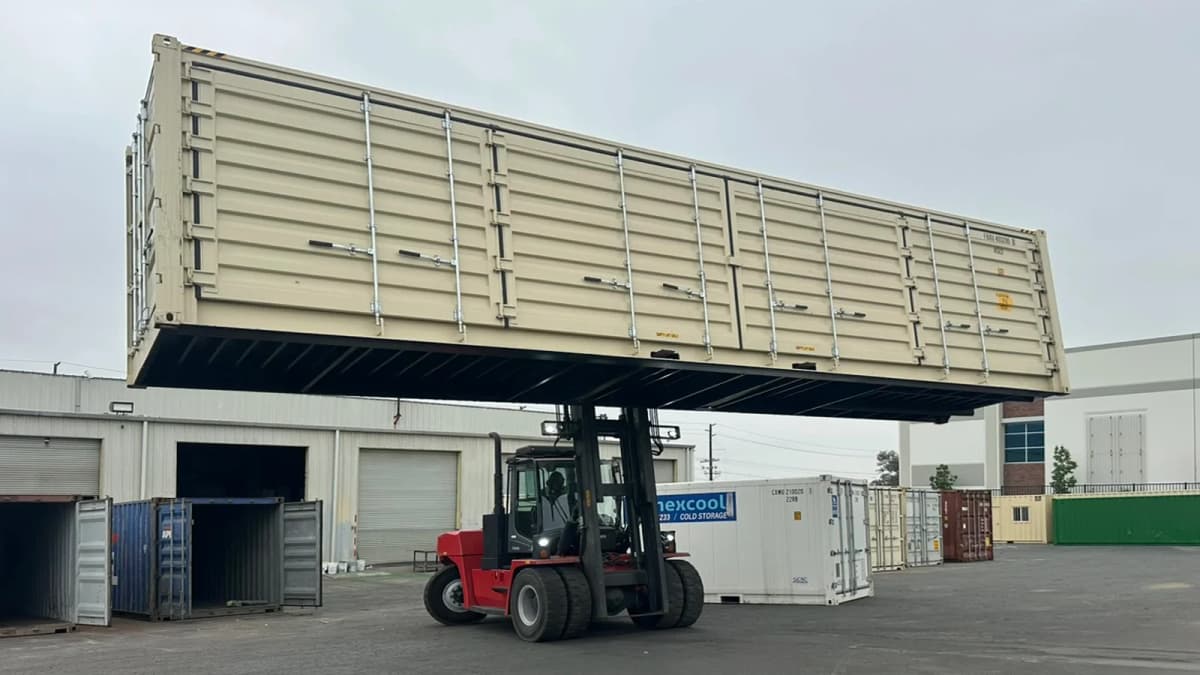 Container delivery in Reno