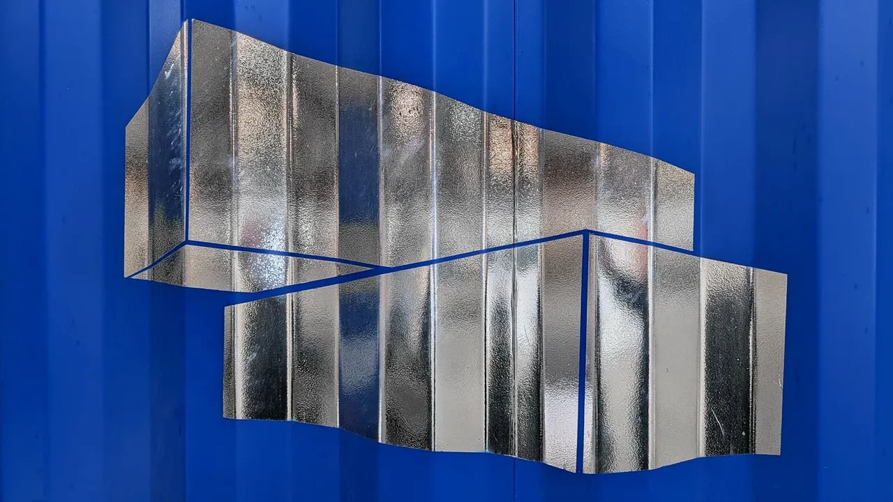 Logo on container