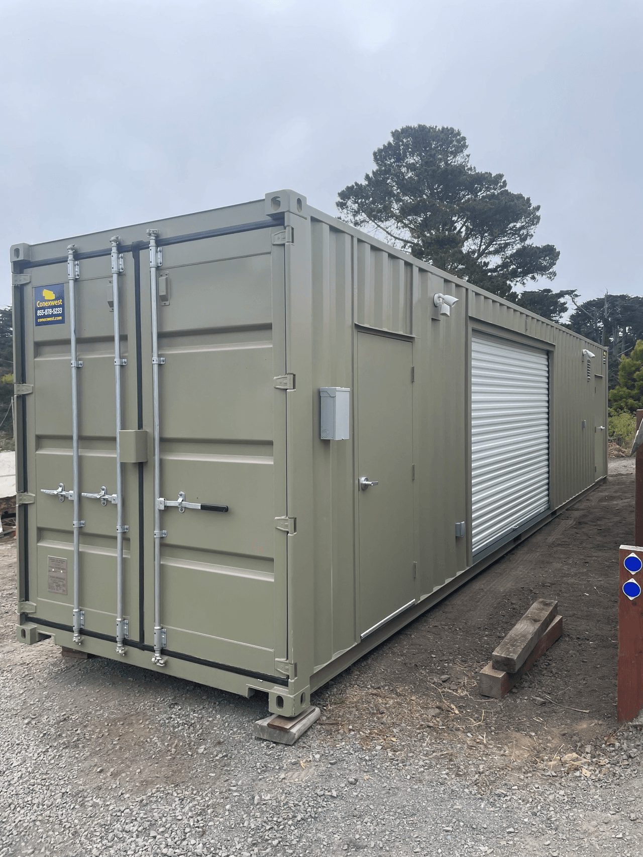 Shipping container w/mods