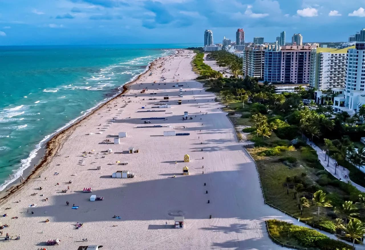 Shipping Containers for Sale in Miami, FL