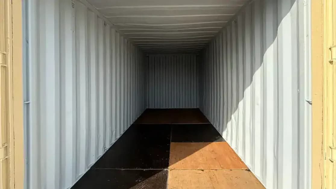 20ft container.