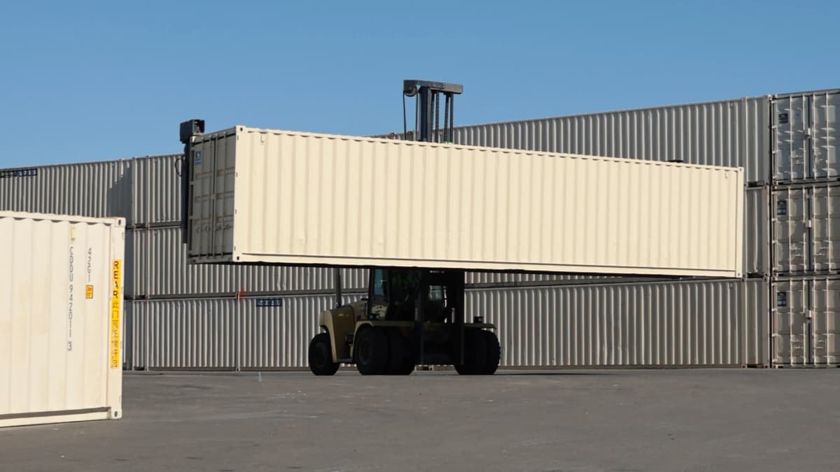 Conexwest yard and containers