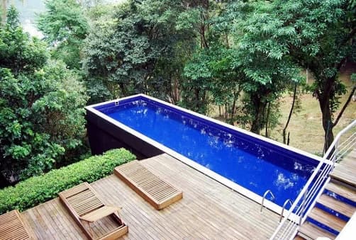 Image of a shipping container pool.