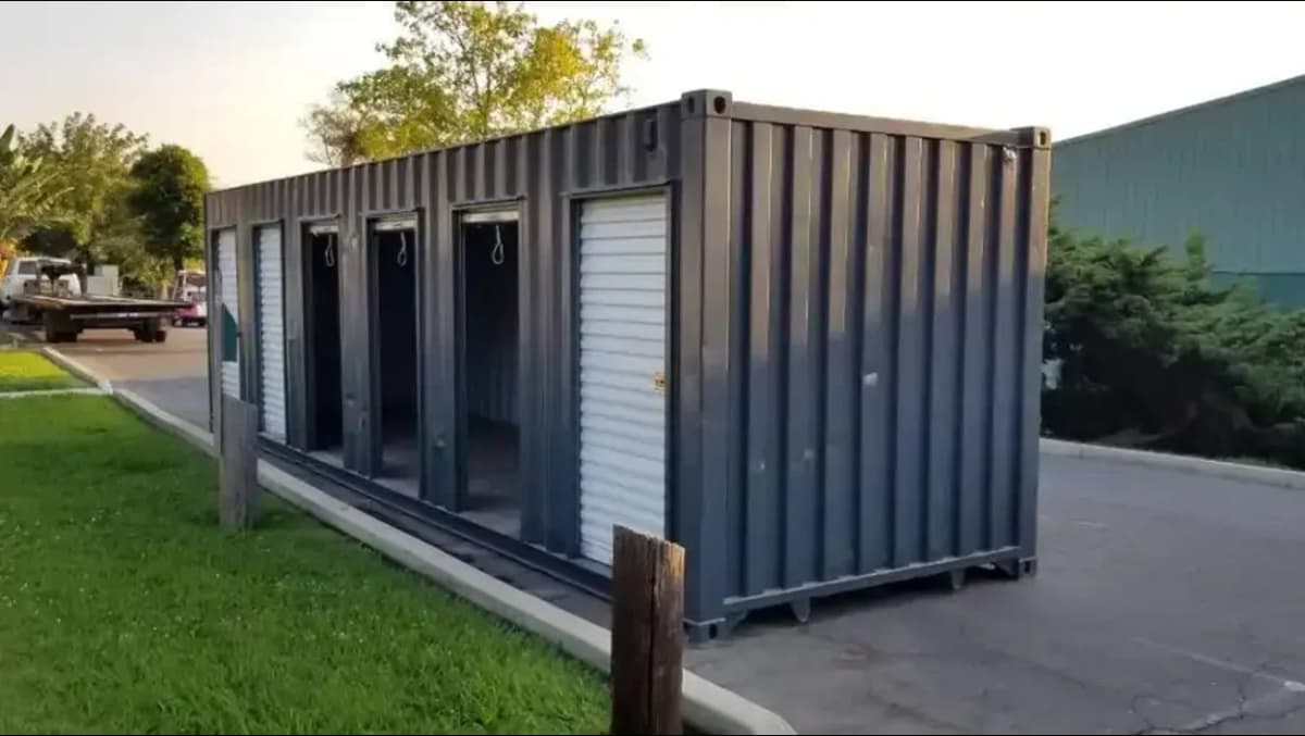 roll-up door