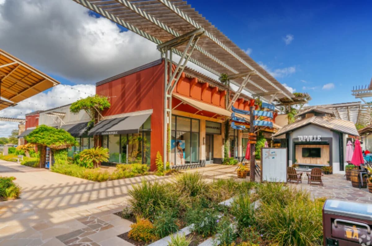 Showing a shopping complex that has been built using office container units