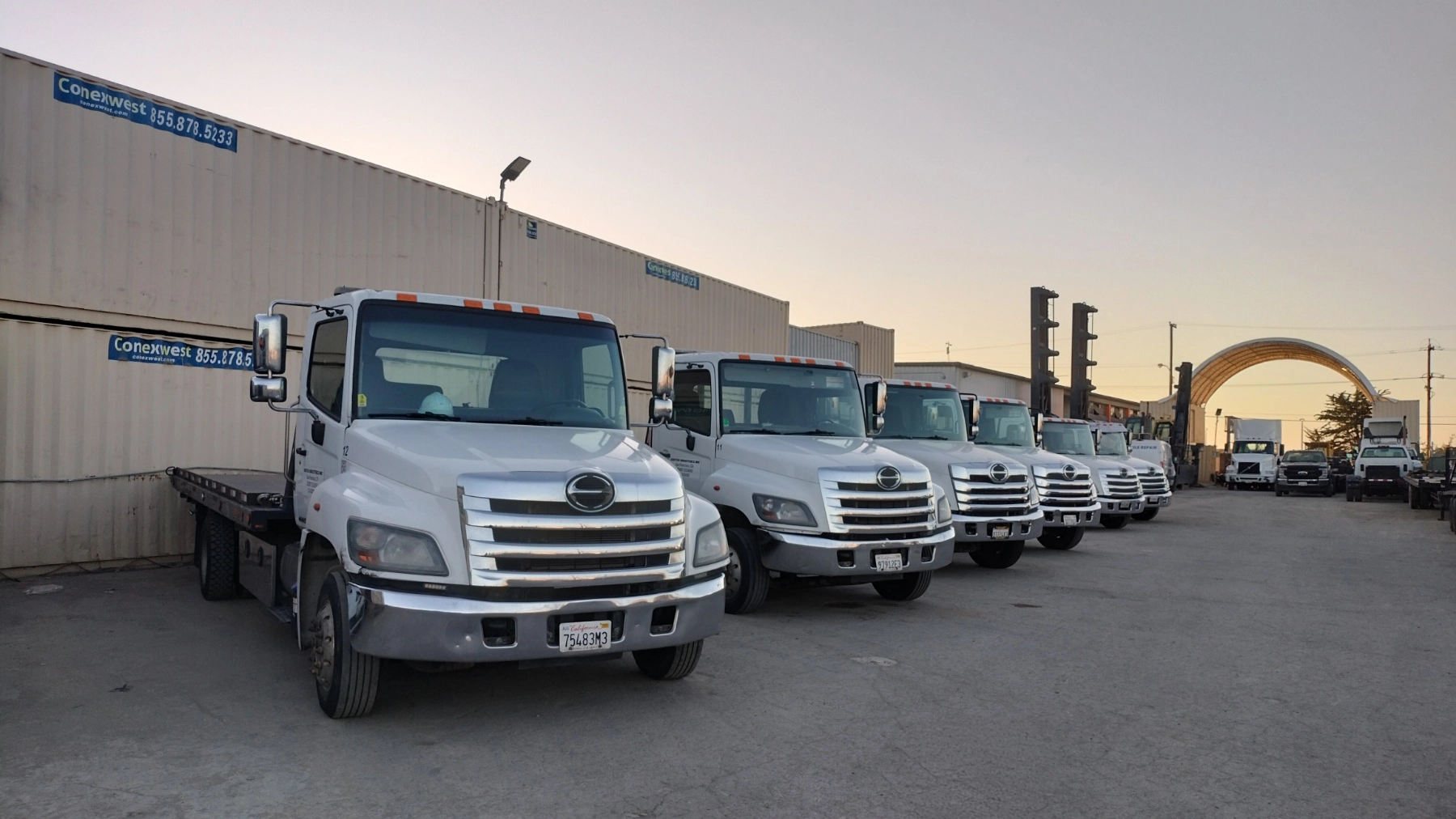 Container delivery in los-angeles image