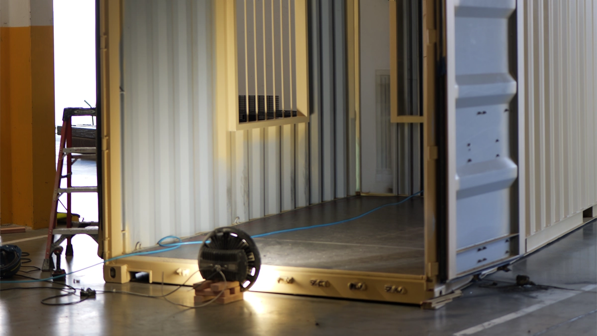 Insade container image