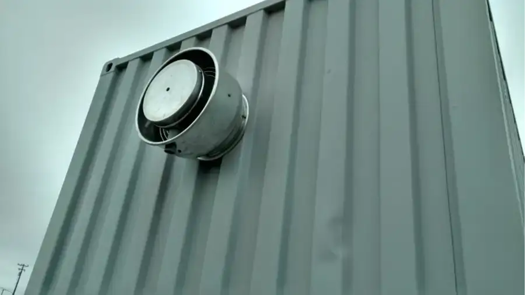 Power louvered vents