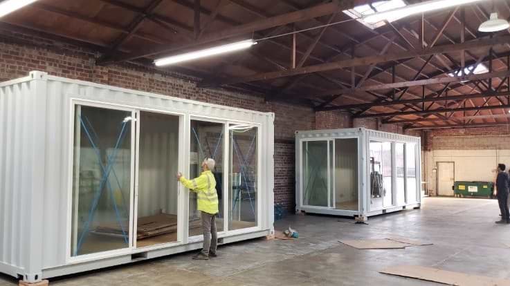 20ft shipping container with windows